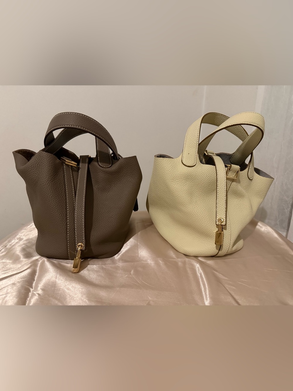 Leather Tote Handbag in Cream and Brown